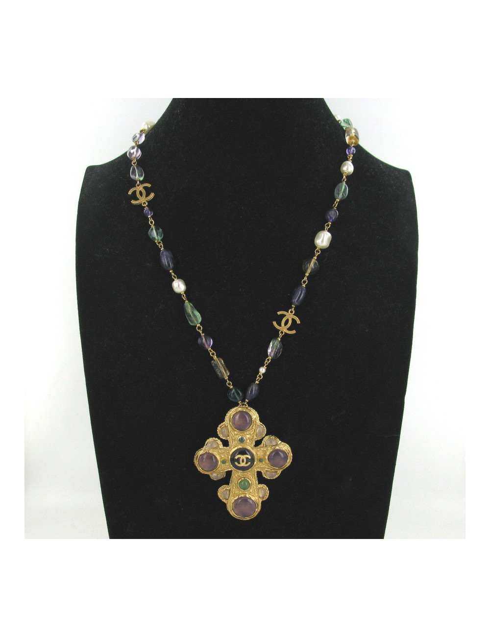 Collier CHANEL croix et perles multicolores