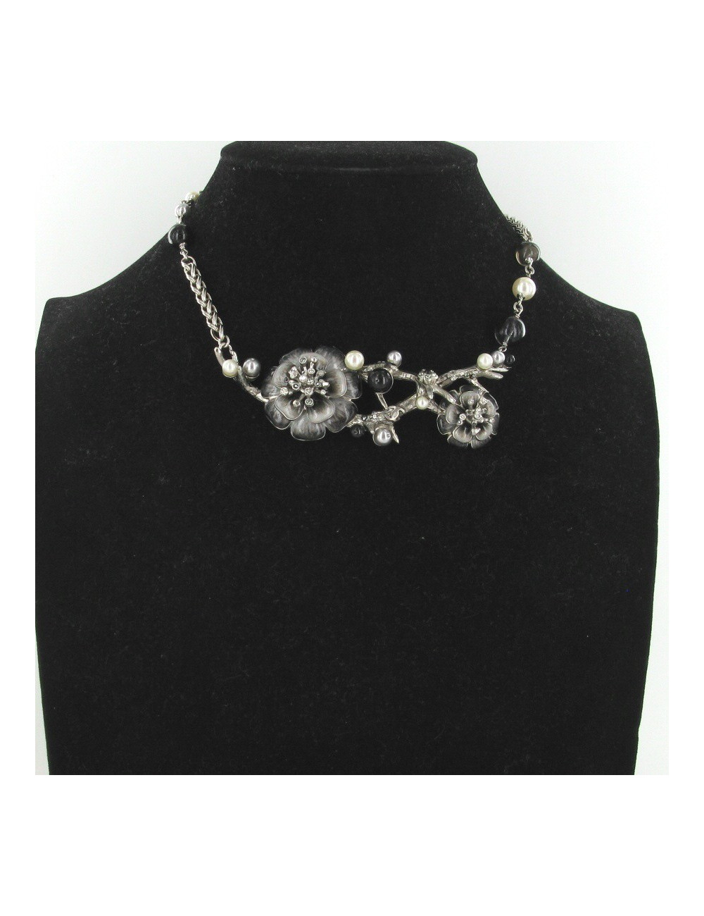 Collier CHANEL branches et camélias