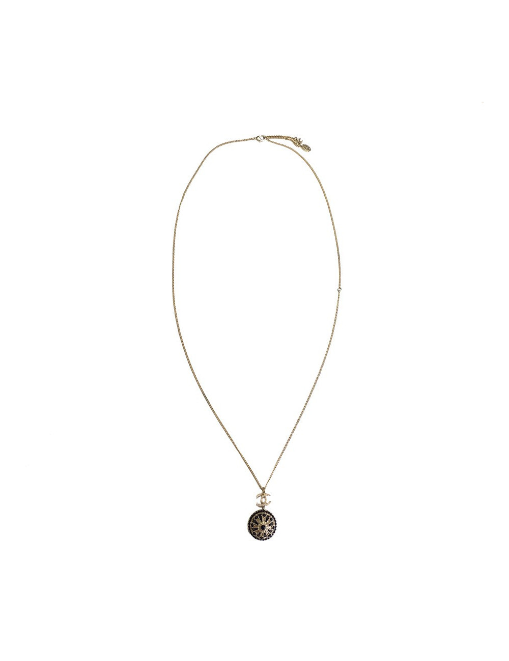 Collier CHANEL en métal doré,  pendentif  serti de petites perles noires
