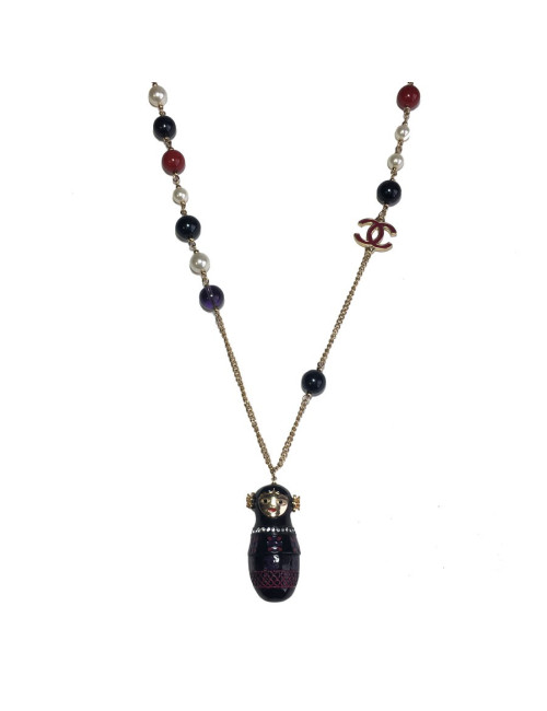Sautoir CHANEL "Paris-Moscou" pendentif poupée russe et perles multicolores
