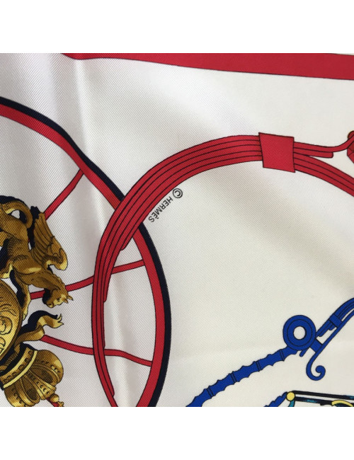 xxx Carré HERMES "Springs" en soie multicolore sur fond blanc