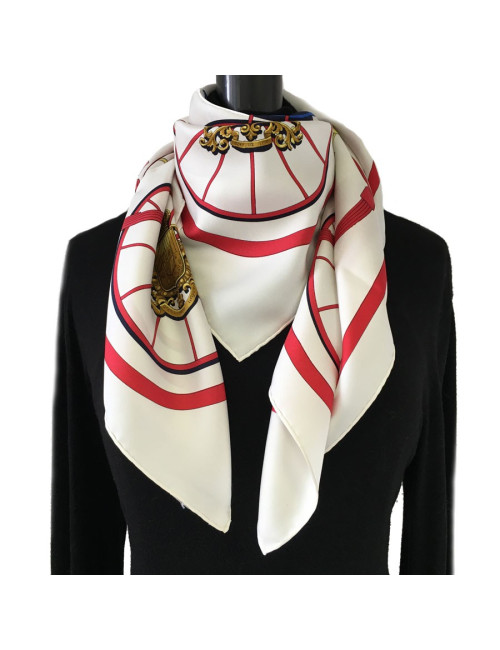 xxx Carré HERMES "Springs" en soie multicolore sur fond blanc