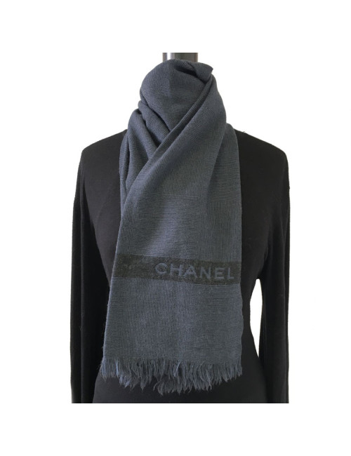 PRIX DEPOT Echarpe CHANEL bleue et anthracite à franges