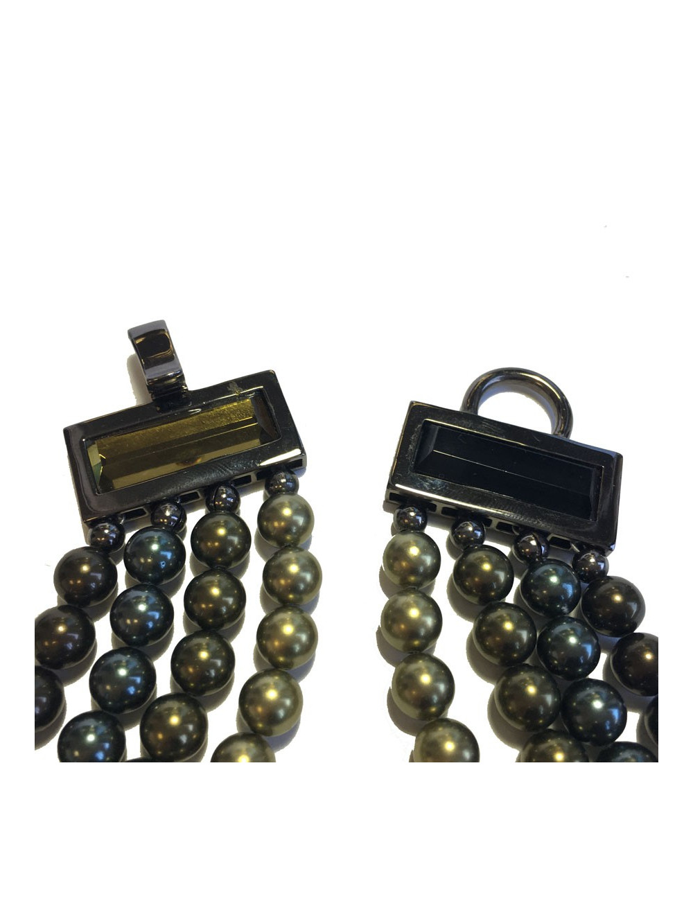 Collier APPARTEMENT A LOUER perles et pendentif noir et bronze