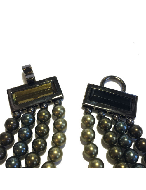 Collier APPARTEMENT A LOUER perles et pendentif noir et bronze