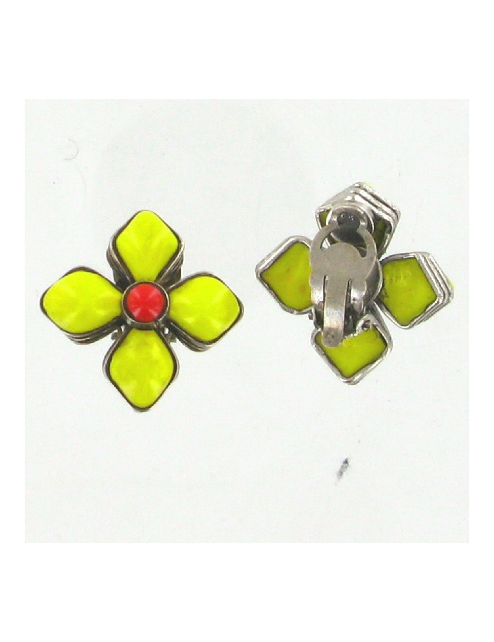 Clips fleurs vintage CHANEL en pâte de verre