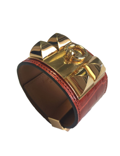 Manchette CDC HERMÈS en alligator de couleur sanguine