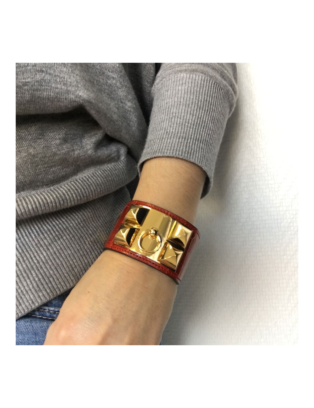 HERMÈS Collier de chien aligator sanguine cuff