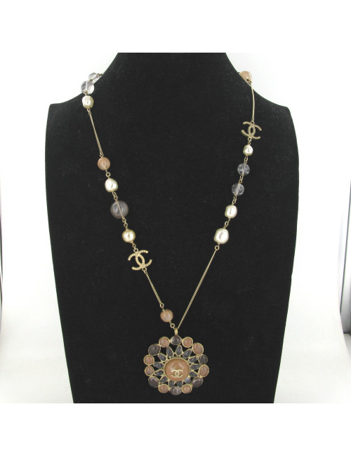 Sautoir CHANEL perles multicolores et bijou