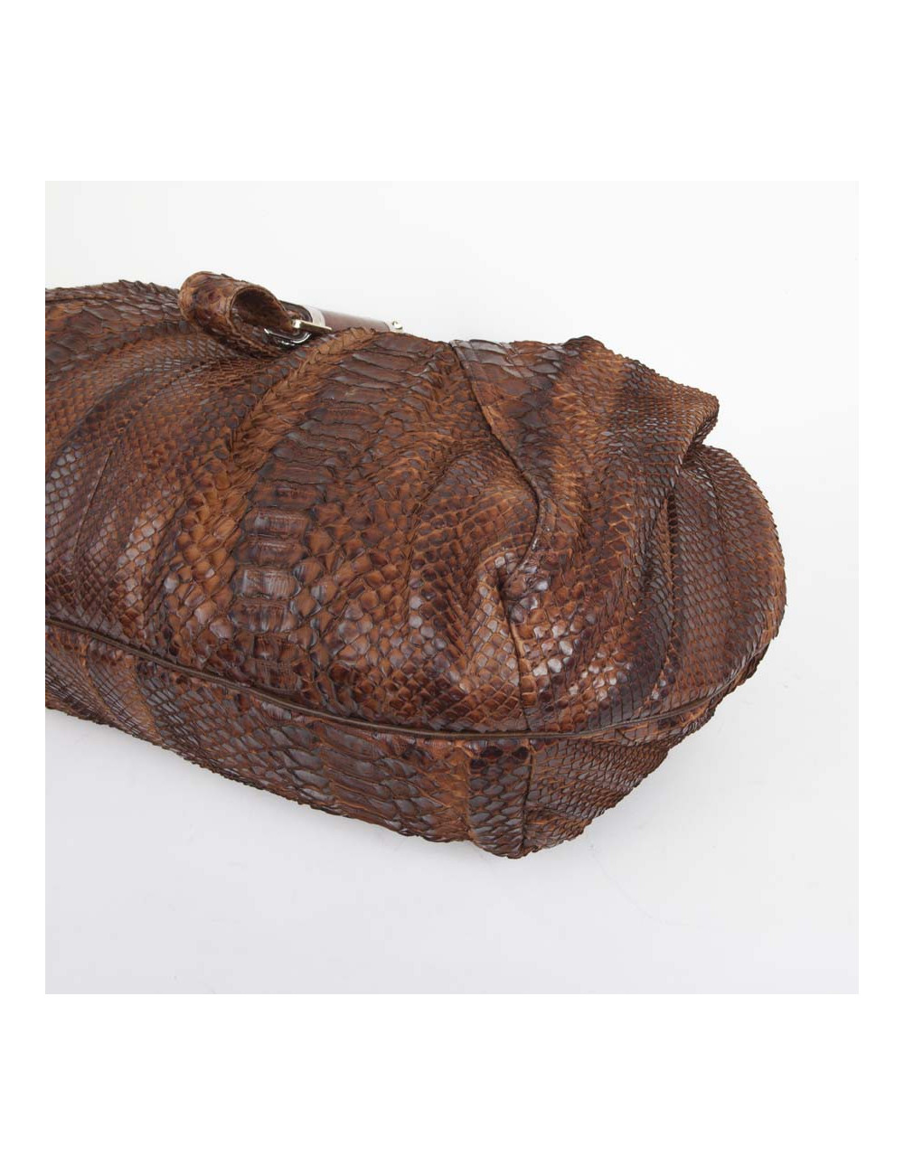 Sac spy FENDI en python grand modèle 