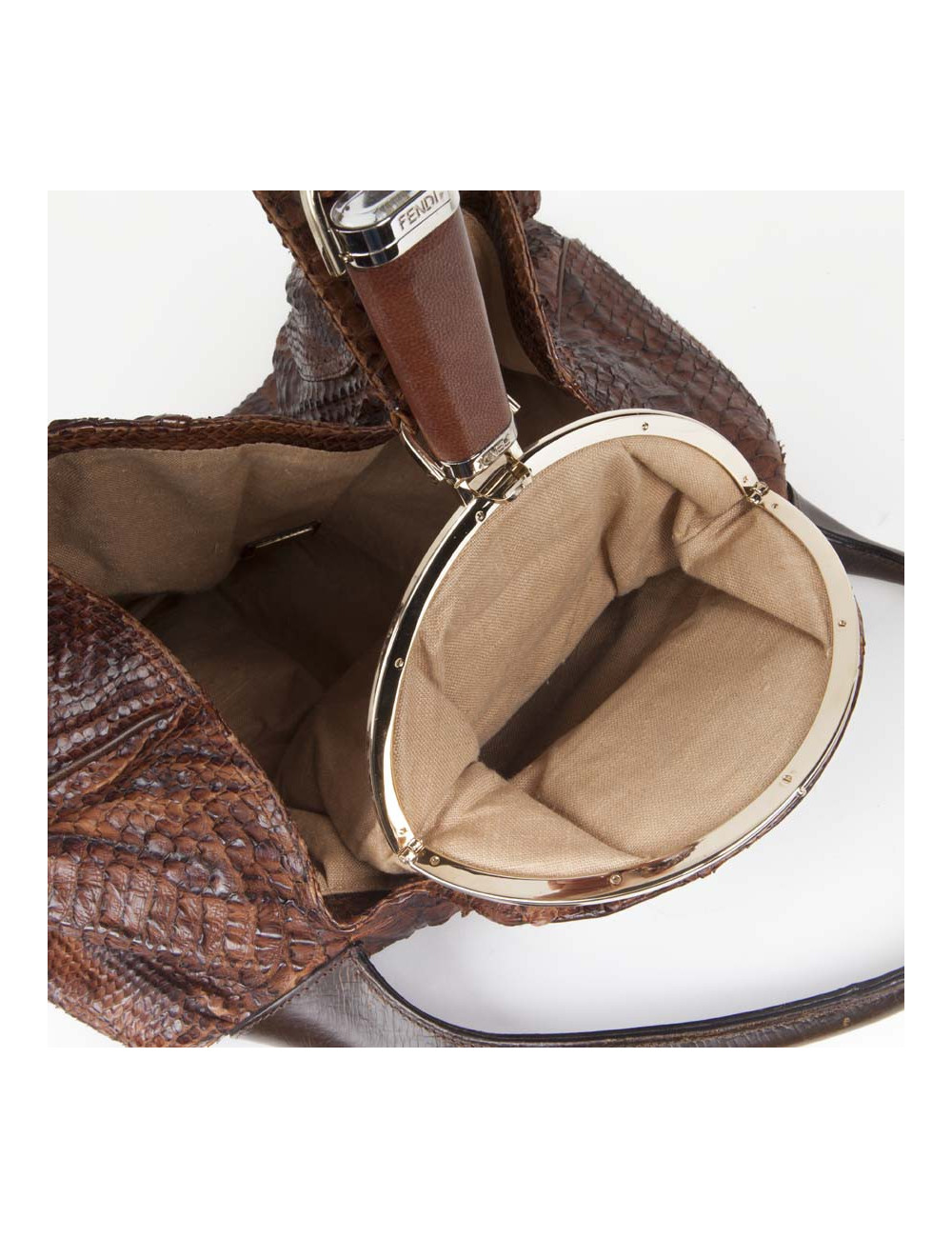 Sac spy FENDI en python grand modèle 