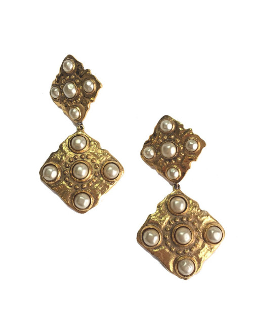 CHANEL vintage pendant earrings in gold-plated metal and pearls