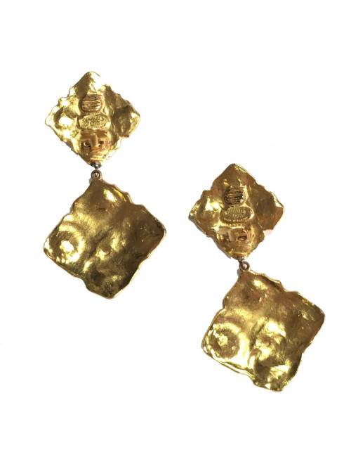  Boucles d'oreille clips CHANEL pendants vintage en métal doré et perles nacrées