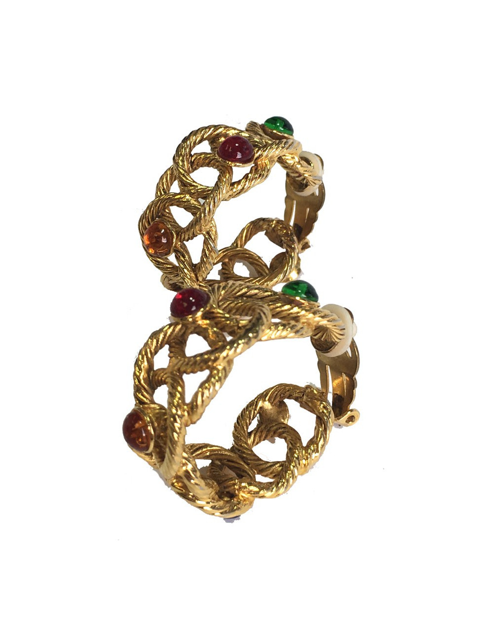 Creole earrings in gold colored and twisted metal and multicolored pearls