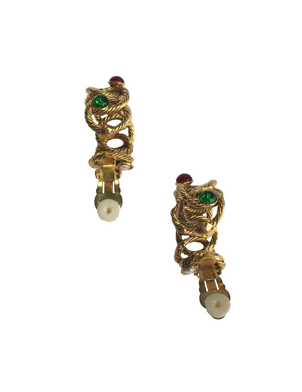 Creole earrings in gold colored and twisted metal and multicolored pearls
