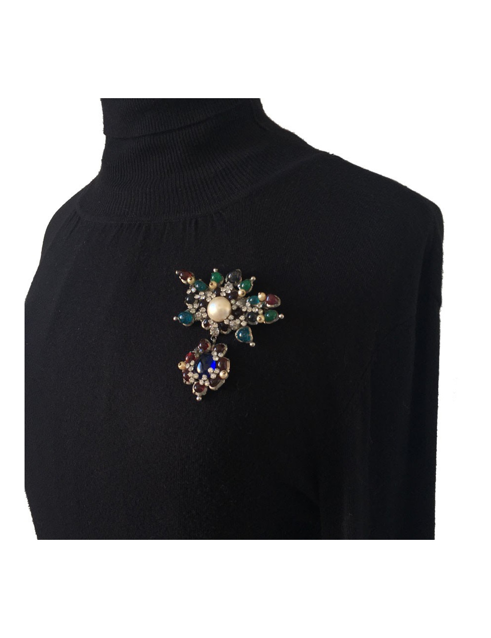 Broche couture CHANEL en pâte de verre Vintage