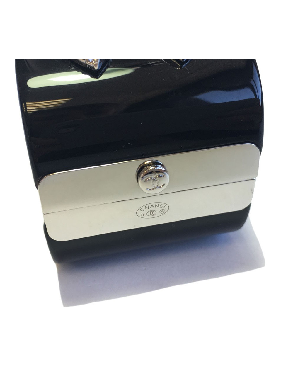 Manchette CHANEL noire et double C strass