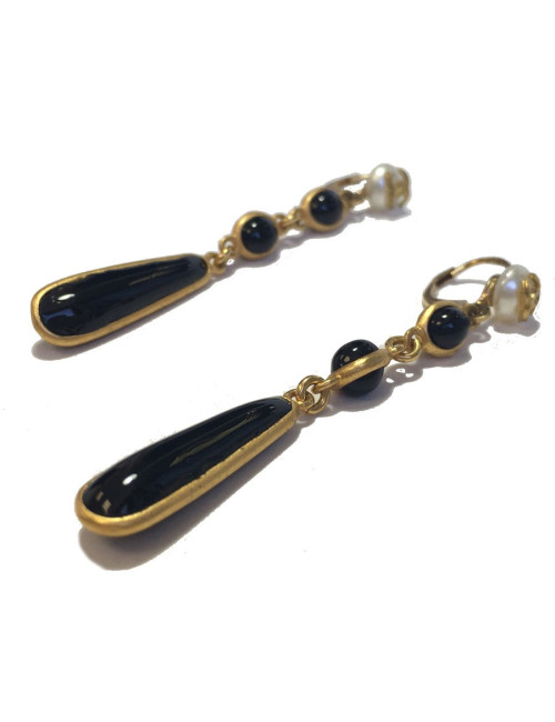 CHANEL pendant studs in gilded metal, black glass paste and pearl 