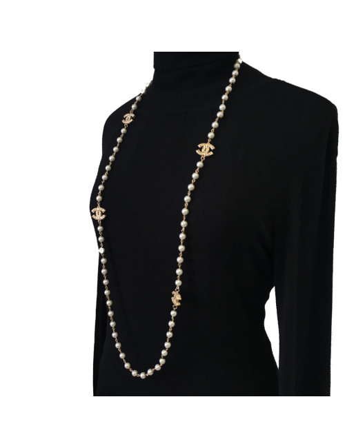 Sautoir CHANEL perles et doré