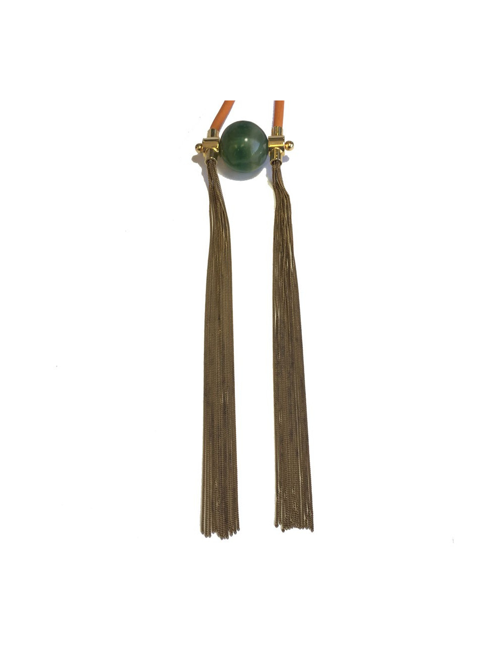 Sautoir en cuir orange, métal doré et pendentif pierre verte