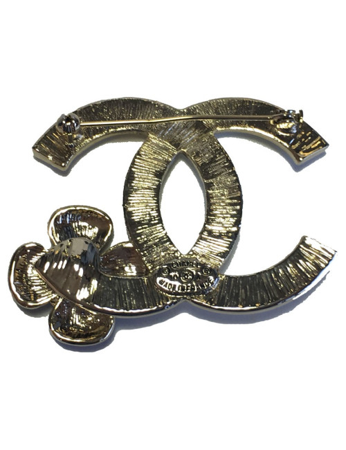 xxx Broche CHANEL double C en émail blanc et camélia en émail noir