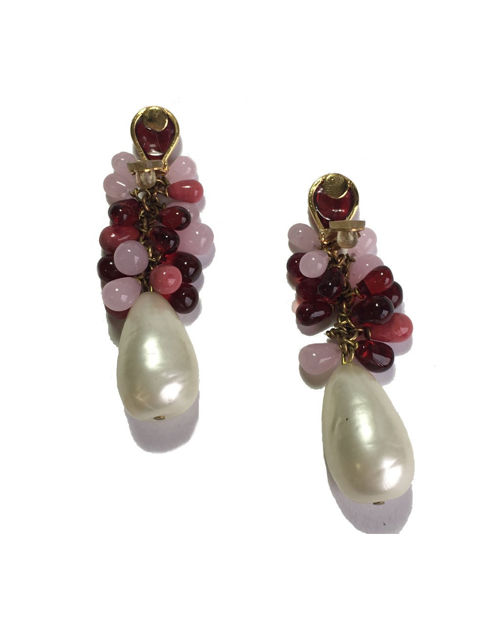 Marguerite de Valois clip-on earrings in gold plated metal and red and pink molten glass