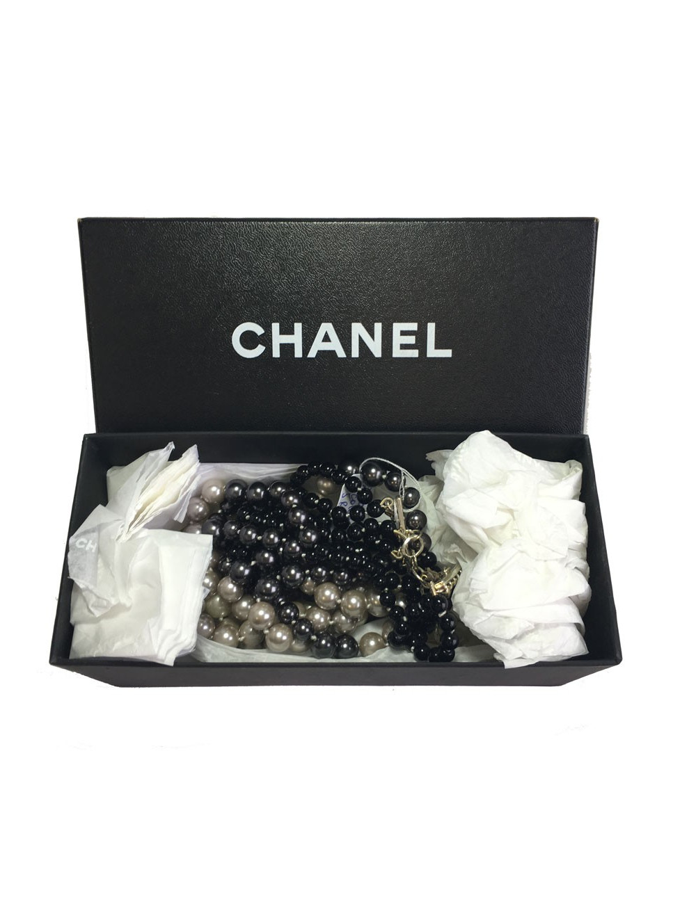 Collier 5 rangs CHANEL en perles nacrées beige, gris, anthracite et noir