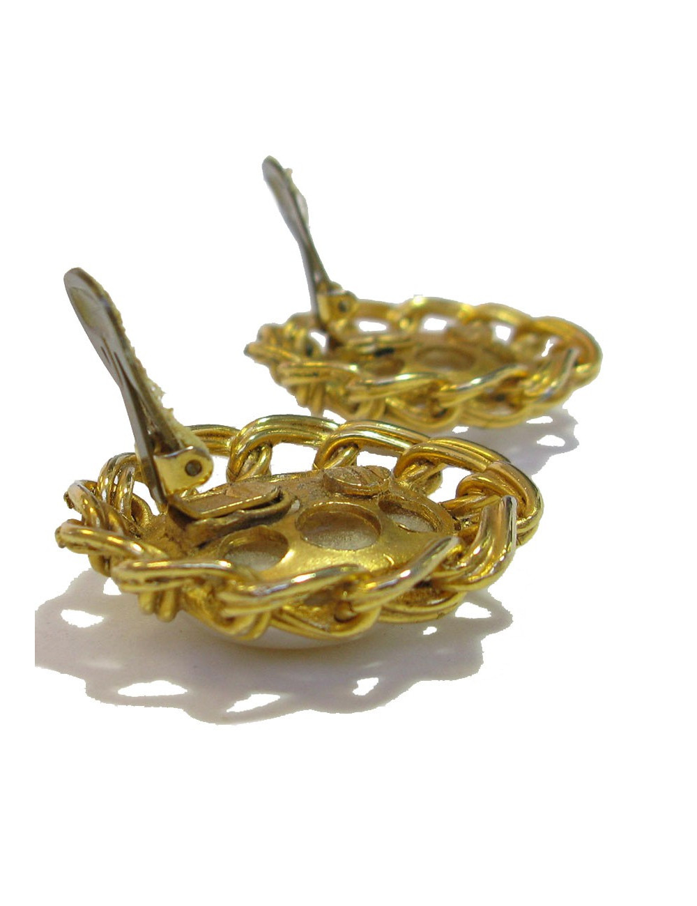 Boucles d'oreille clips perles nacrées et métal doré vintage