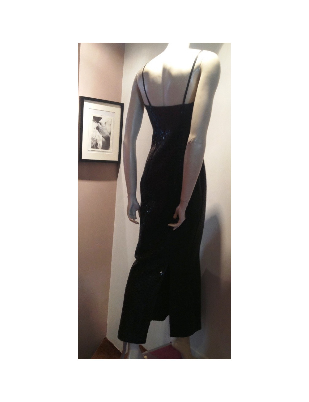 Robe cocktail CHANEL brodée de sequins noirs 