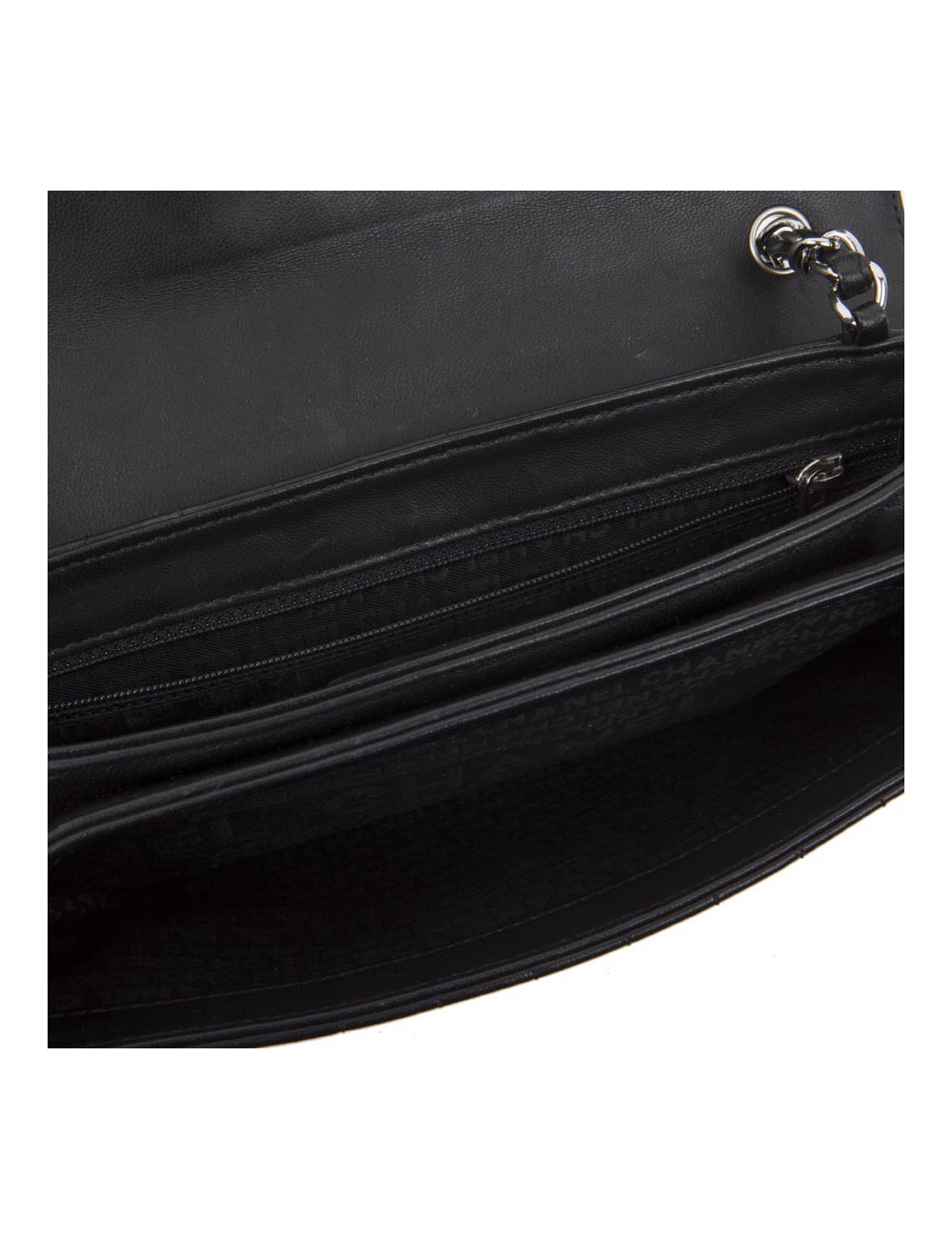 Wand CHANEL black quilted lambskin bag