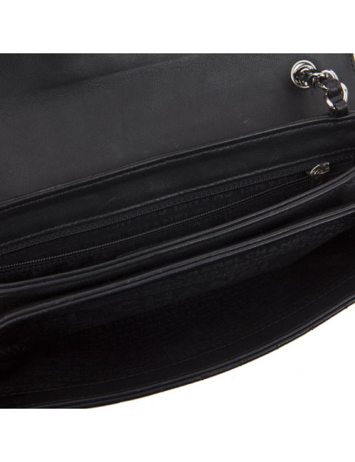 Wand CHANEL black quilted lambskin bag