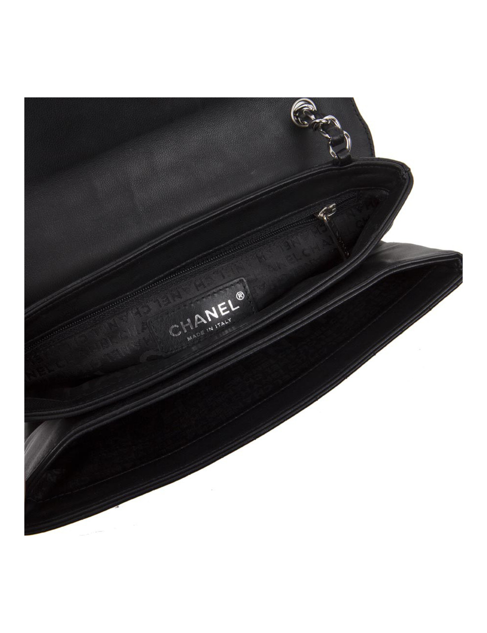 Wand CHANEL black quilted lambskin bag