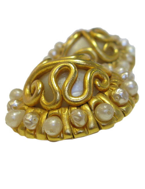  CHANEL vintage clip-on earrings in gilded metal, pearls 