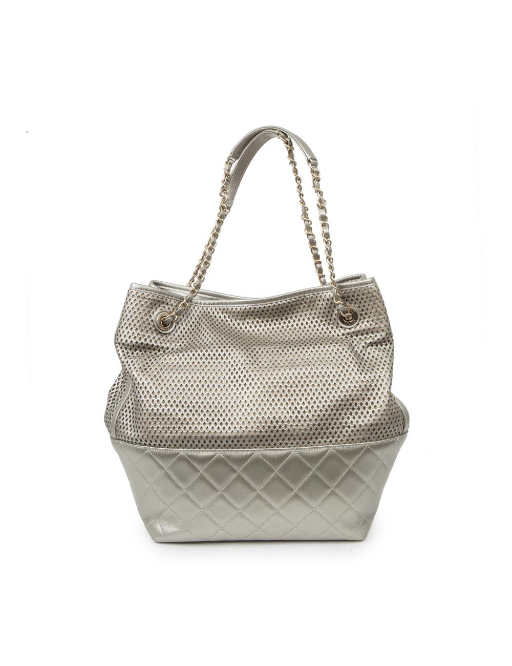 Sac CHANEL cuir matelassé et perforé