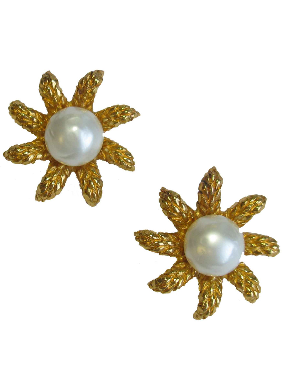 Boucles d'oreille clips CHANEL épis de blé en métal doré et perle nacrée