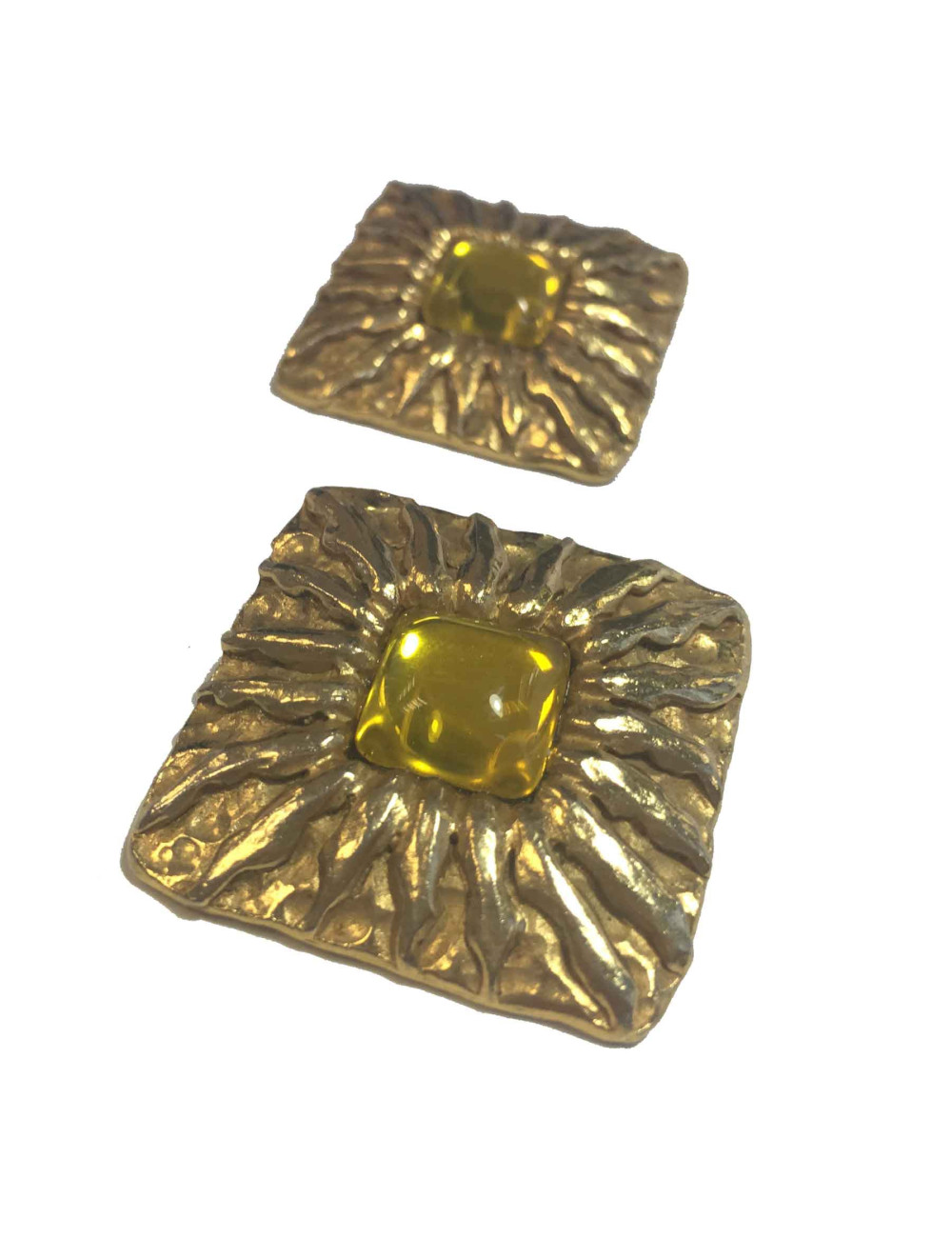 Boucles d'oreille clips JEAN PATOU en métal doré et pierre fantaisie jaune