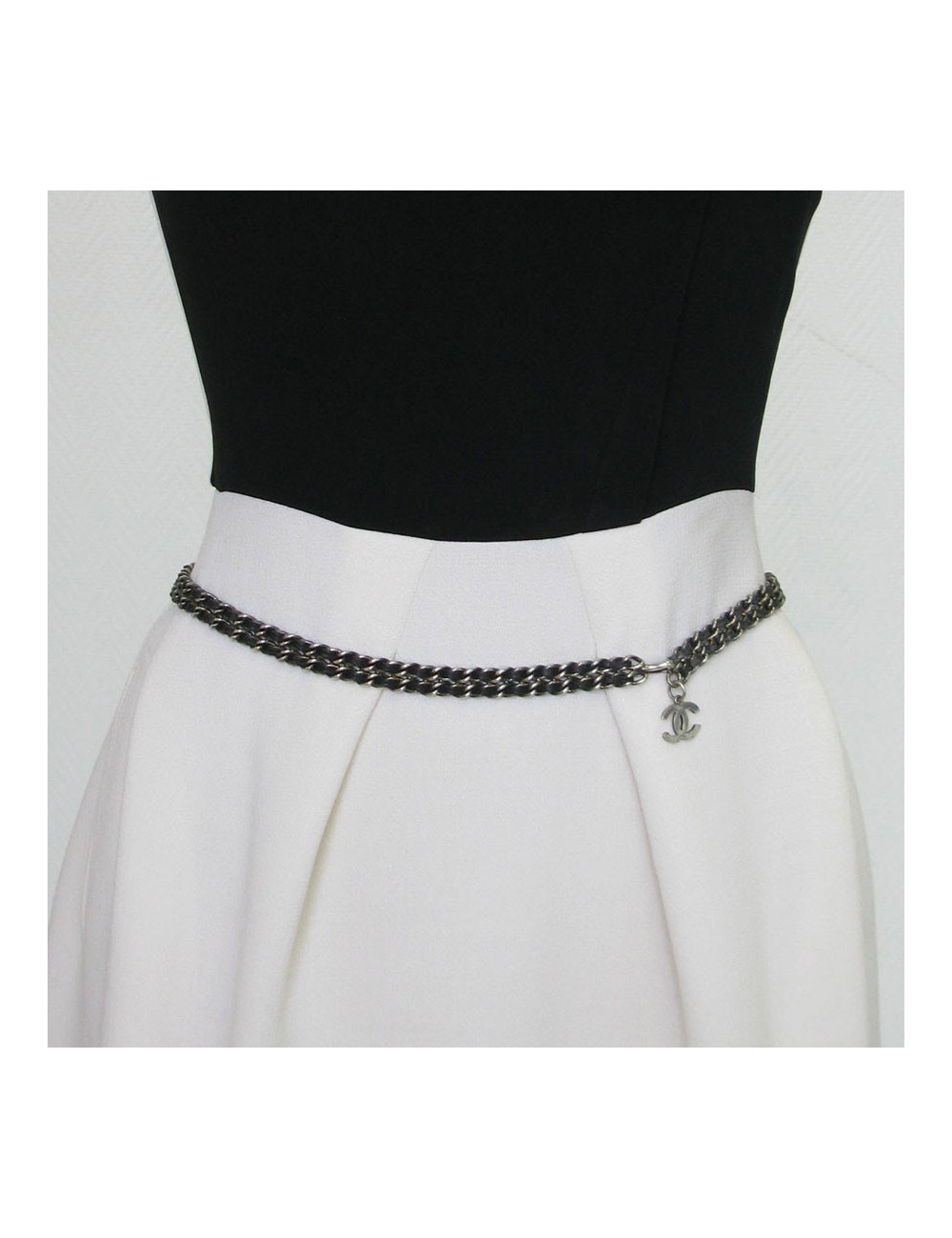 Ceinture CHANEL chaine argent et cuir noir Vintage