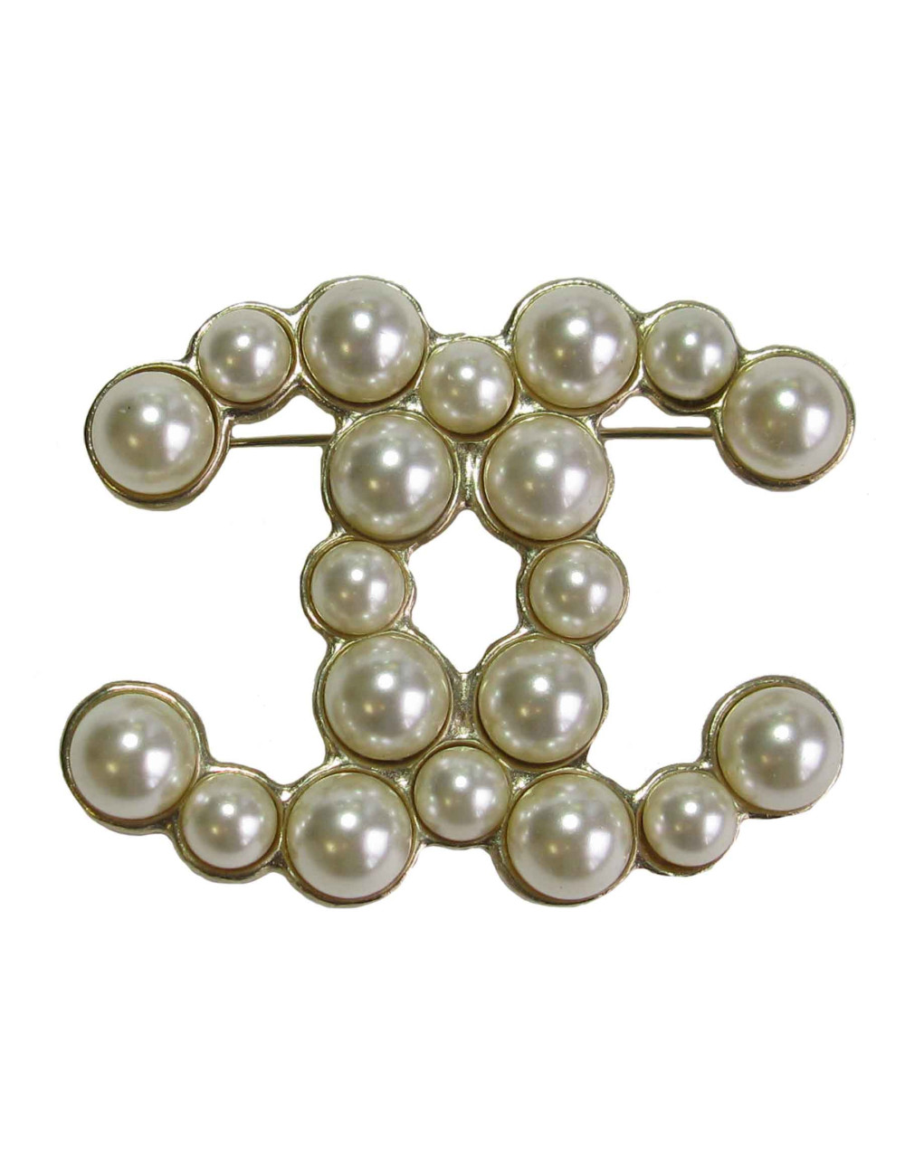 Broche CHANEL CC en métal doré et perles nacrées