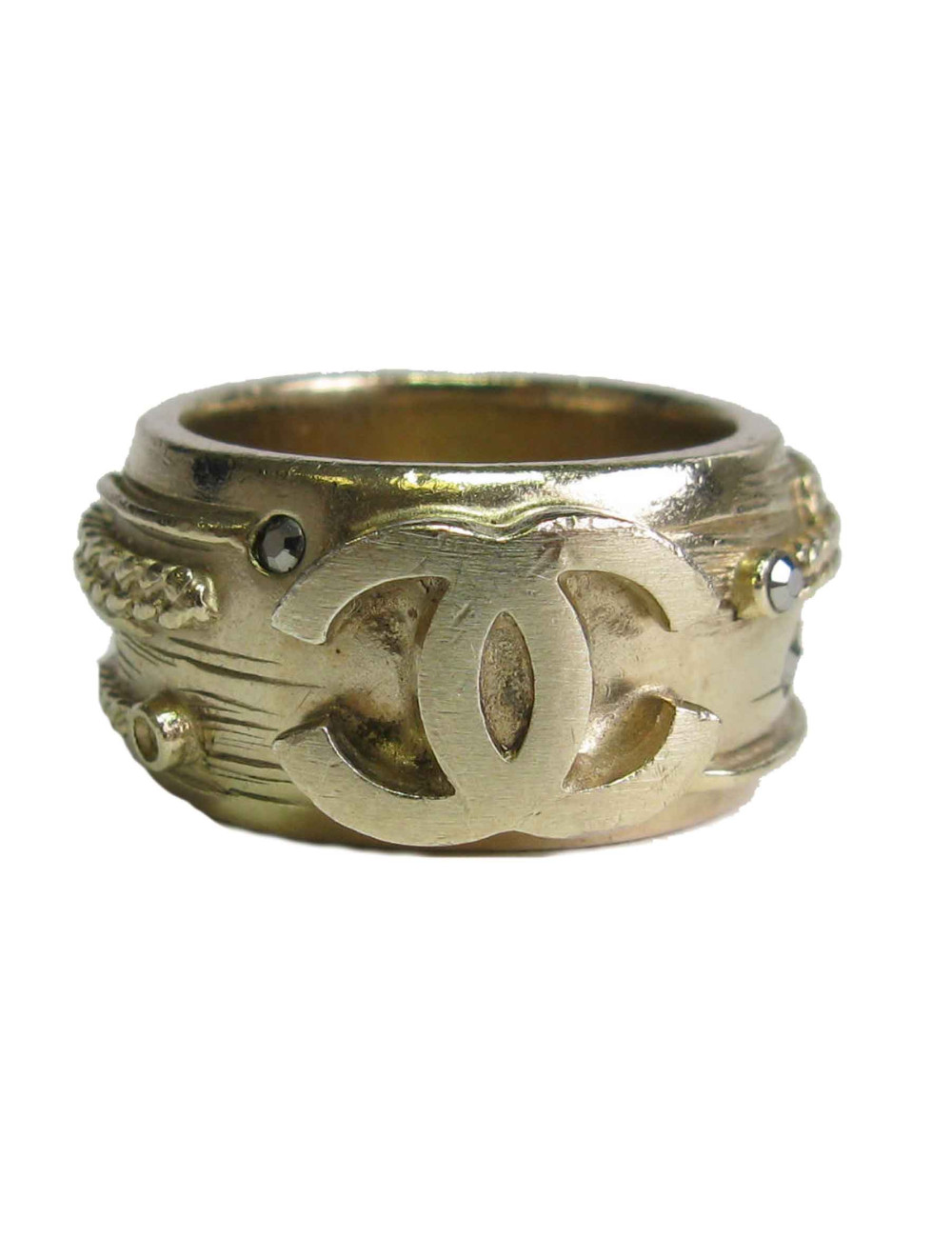 Bague CHANEL T54 en métal doré avec CC 