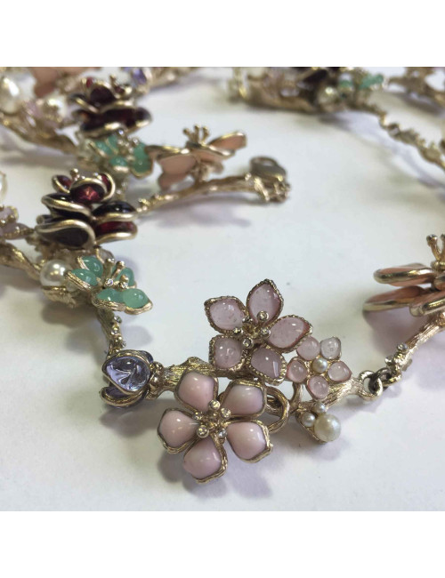 xxx Ceinture Couture CHANEL en métal doré or pâle, fleur en pâte de verre de couleur, perles nacrées et strass