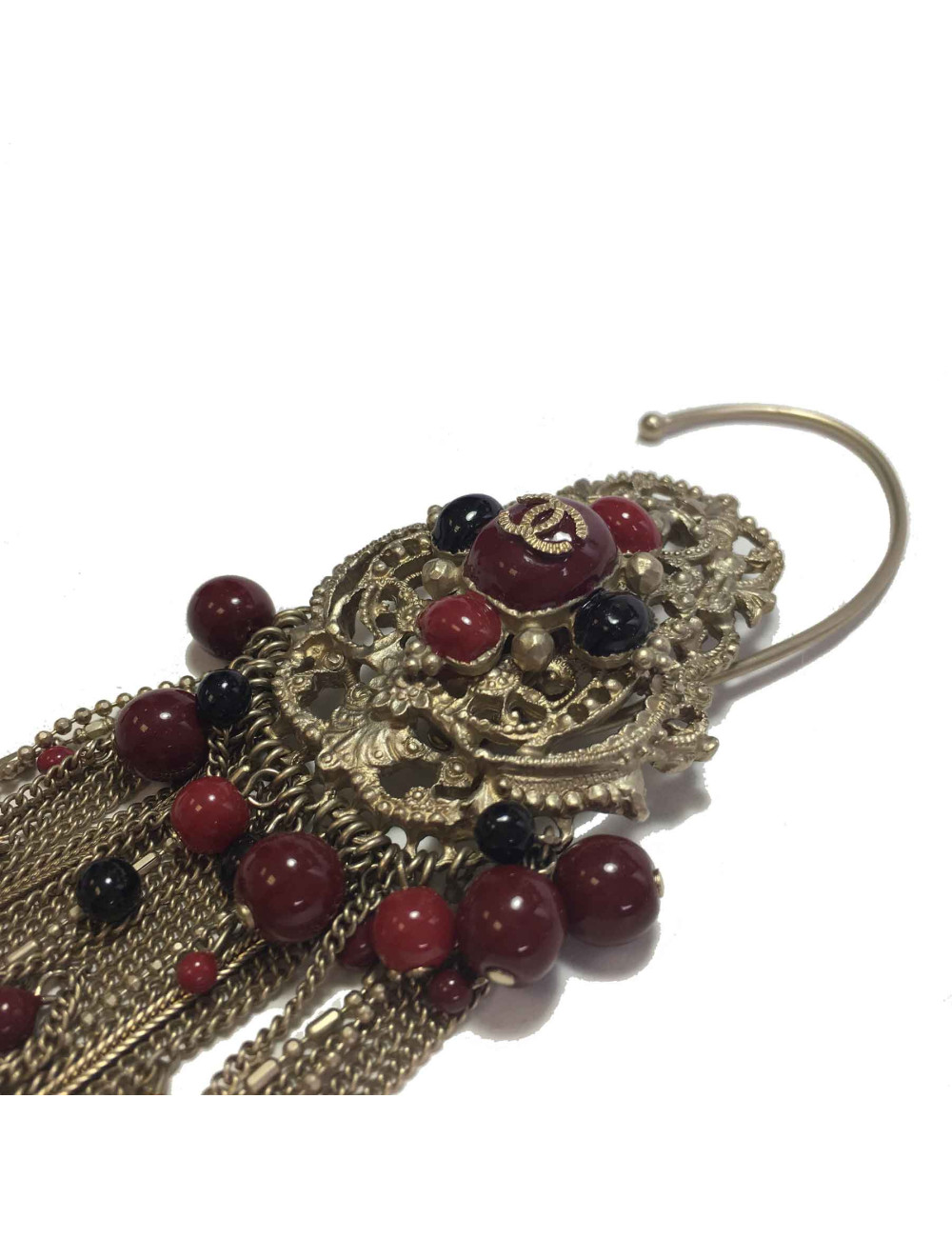 CHANEL "Paris-Bombay" clip-on earring