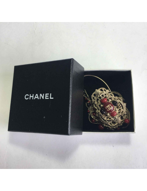 CHANEL "Paris-Bombay" clip-on earring