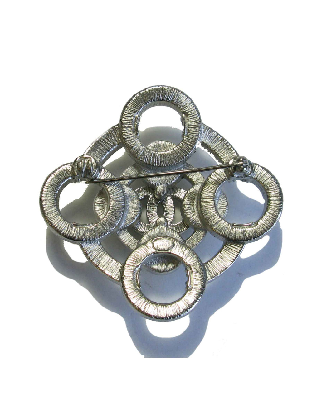 Chanel CC brooch with rhinestone and pearl