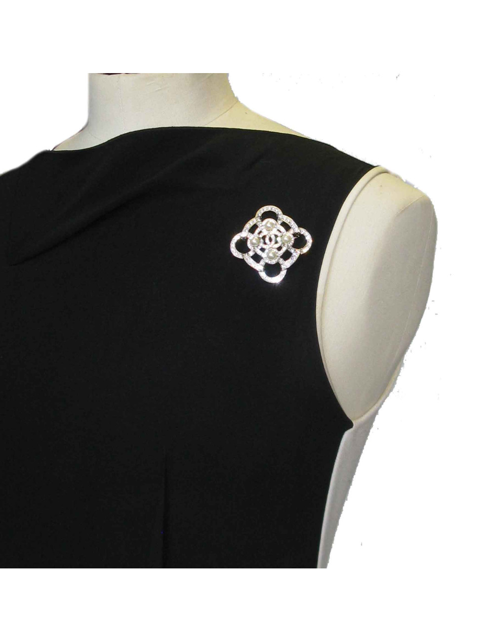 Broche CC strass et perles