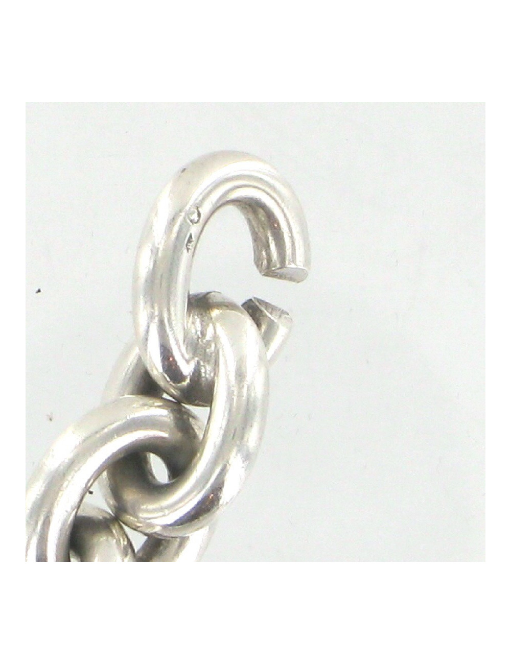 Bracelet en argent massif non signé