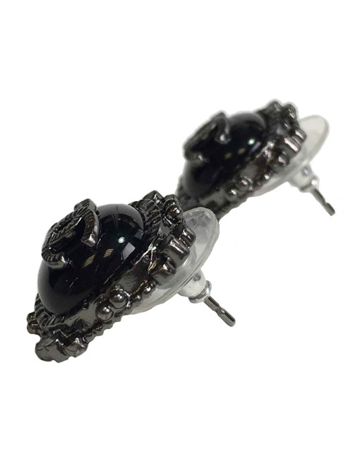 Boucles d'oreille clous CHANEL en ruthénium et résine noire