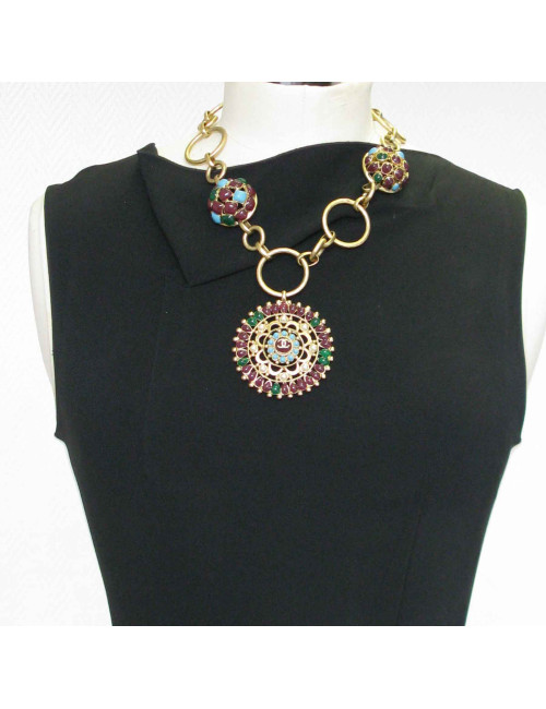 xxx Collier "Paris-Bombay" CHANEL en métal doré mat et pâte de verre de couleur