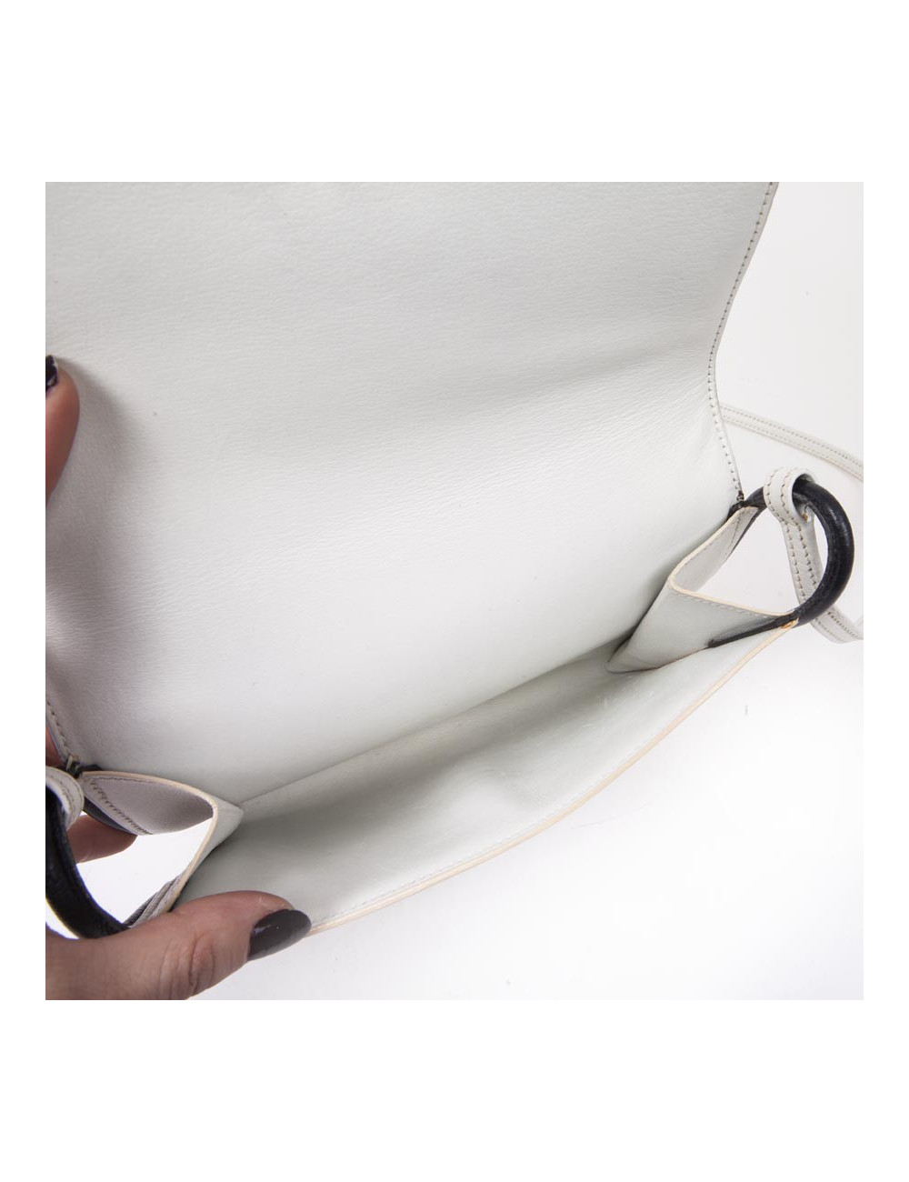 HERMES vintage bag in white leather and night blue trim