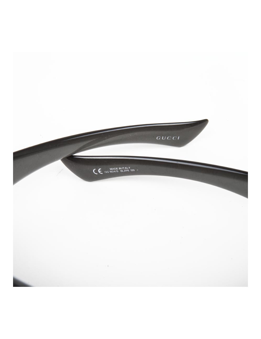 Lunettes de soleil GUCCI noir