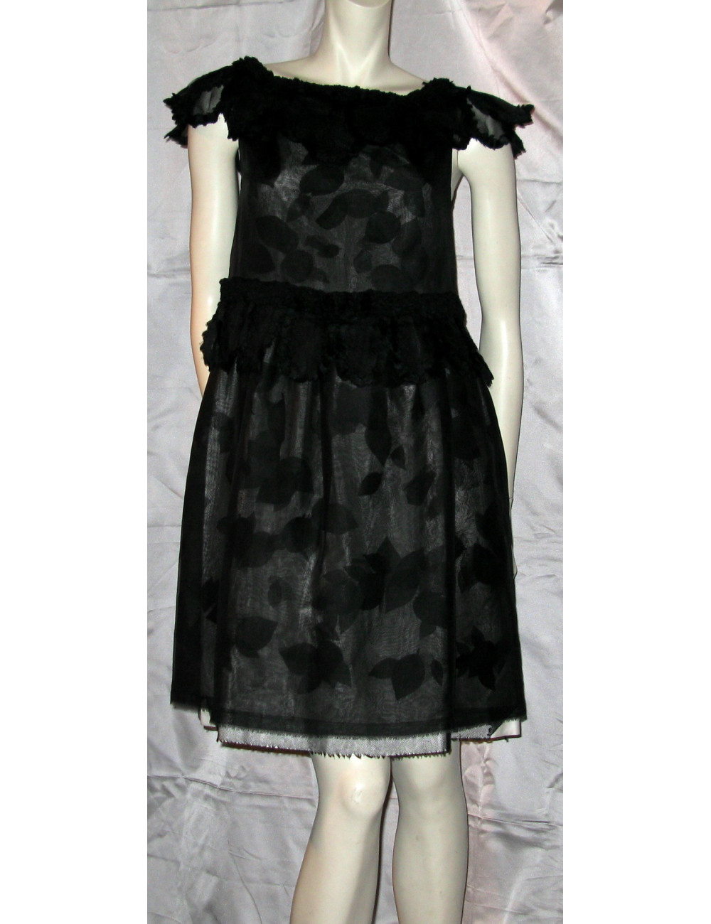 Robe CHANEl en soie et mousseline de soie noire T38